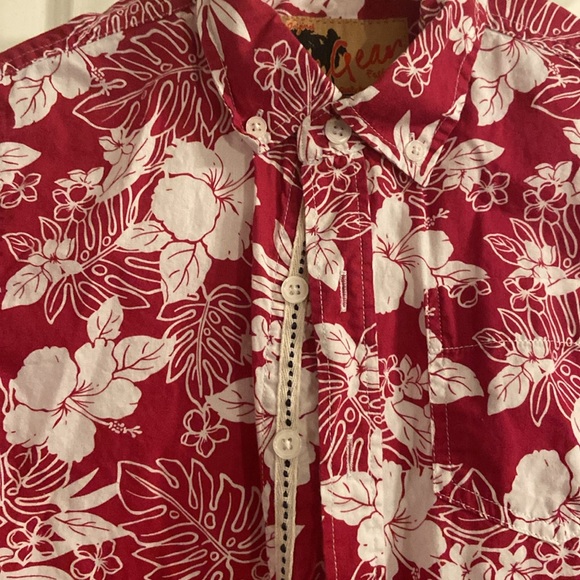 Like new button up boys shirt - Picture 2 of 7